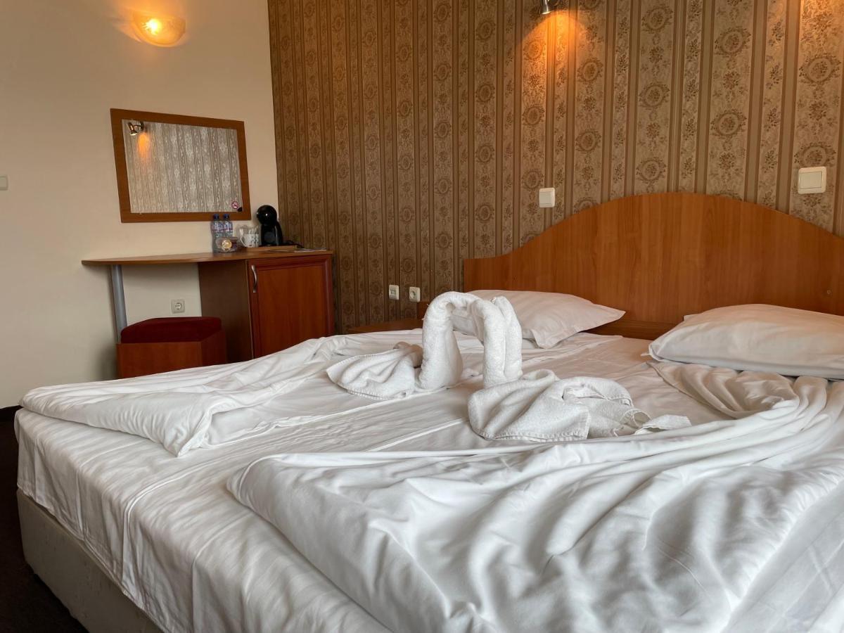 Family Hotel Deykin Sunny Beach Ngoại thất bức ảnh