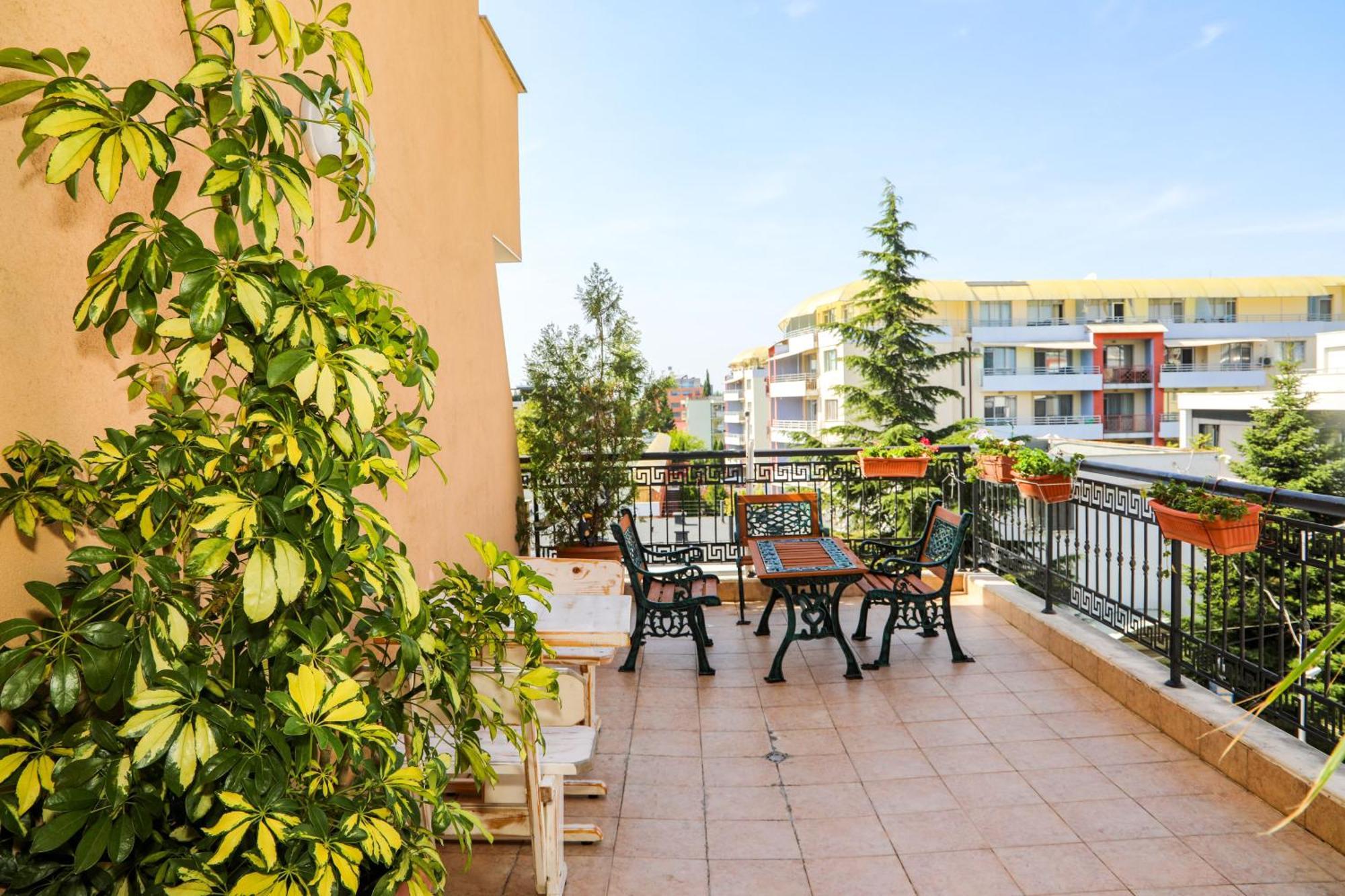 Family Hotel Deykin Sunny Beach Ngoại thất bức ảnh
