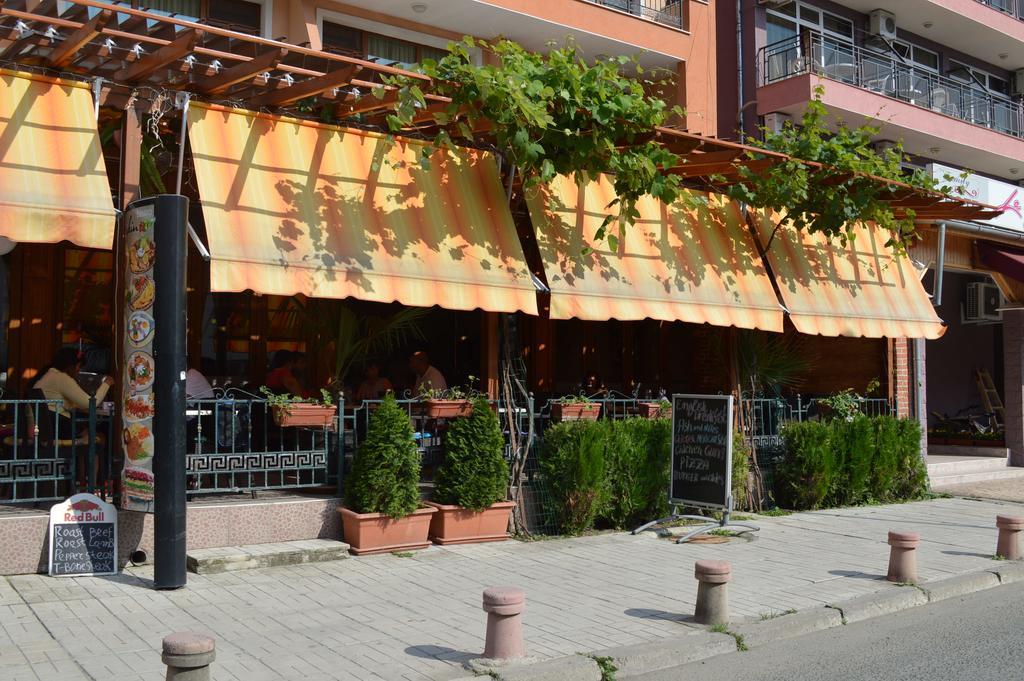 Family Hotel Deykin Sunny Beach Ngoại thất bức ảnh